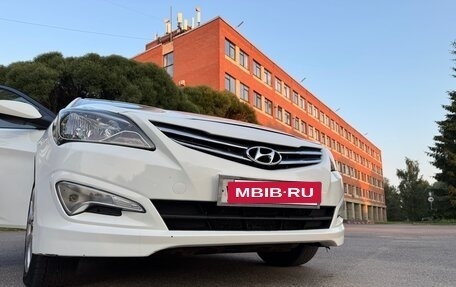 Hyundai Solaris II рестайлинг, 2016 год, 900 000 рублей, 2 фотография