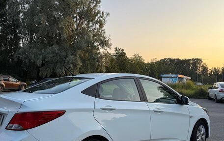 Hyundai Solaris II рестайлинг, 2016 год, 900 000 рублей, 14 фотография