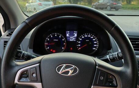 Hyundai Solaris II рестайлинг, 2016 год, 900 000 рублей, 22 фотография