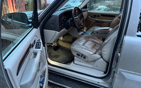 Cadillac Escalade II, 2001 год, 799 000 рублей, 9 фотография