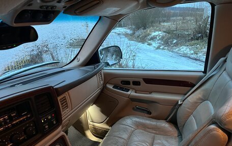 Cadillac Escalade II, 2001 год, 799 000 рублей, 8 фотография