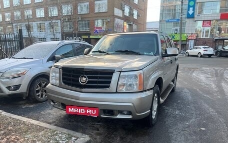 Cadillac Escalade II, 2001 год, 799 000 рублей, 14 фотография