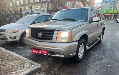 Cadillac Escalade II, 2001 год, 799 000 рублей, 10 фотография