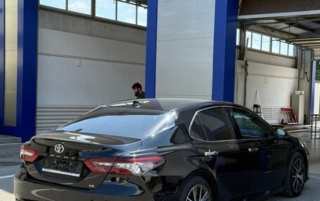 Toyota Camry, 2020 год, 3 500 000 рублей, 2 фотография
