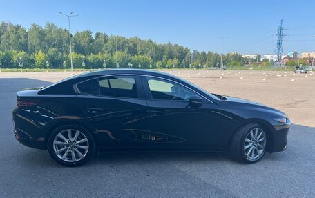 Mazda 3, 2019 год, 1 900 000 рублей, 16 фотография