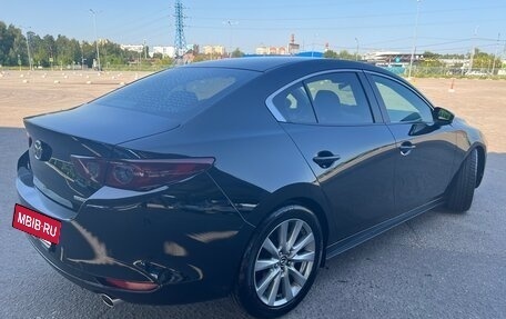 Mazda 3, 2019 год, 1 900 000 рублей, 17 фотография