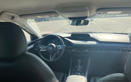 Mazda 3, 2019 год, 1 900 000 рублей, 21 фотография