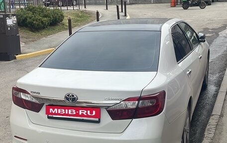 Toyota Camry, 2012 год, 1 700 000 рублей, 3 фотография