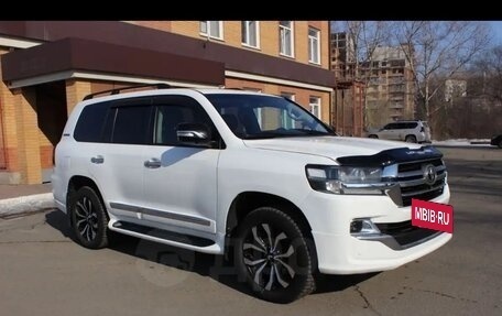 Toyota Land Cruiser 200, 2012 год, 3 600 000 рублей, 8 фотография
