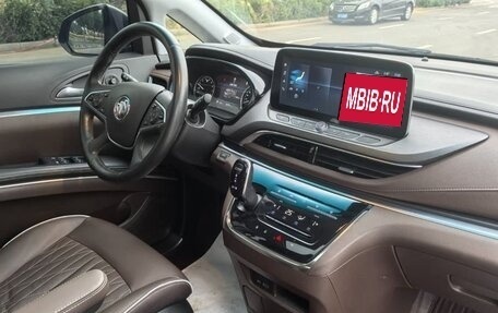 Buick GL8 III, 2022 год, 8 фотография
