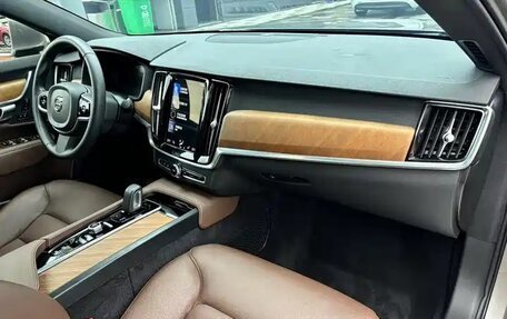 Volvo S90 II рестайлинг, 2022 год, 2 600 777 рублей, 7 фотография