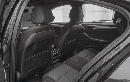 BMW 5 серия, 2018 год, 3 229 000 рублей, 11 фотография