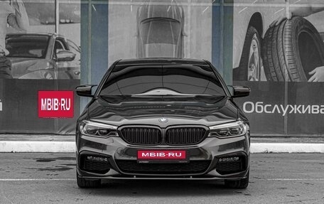 BMW 5 серия, 2018 год, 3 229 000 рублей, 3 фотография