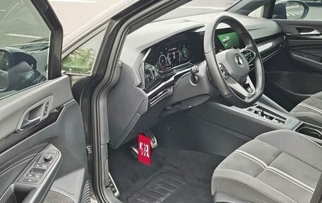 Volkswagen Golf VIII, 2022 год, 1 660 000 рублей, 8 фотография