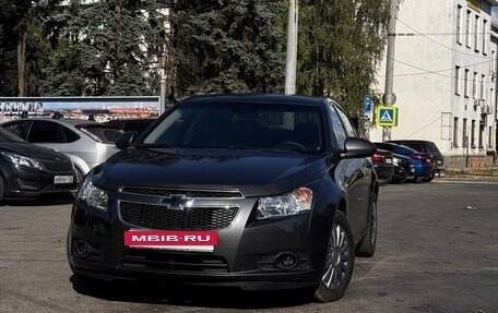 Chevrolet Cruze II, 2012 год, 735 000 рублей, 2 фотография