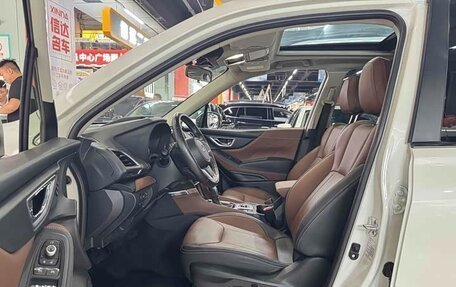Subaru Forester, 2024 год, 4 000 000 рублей, 9 фотография