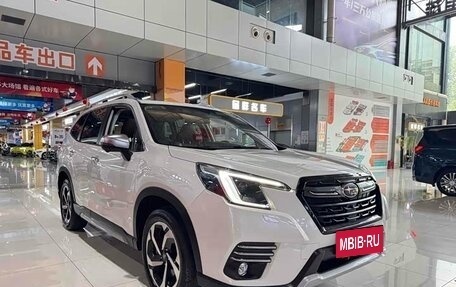 Subaru Forester, 2024 год, 4 000 000 рублей, 3 фотография