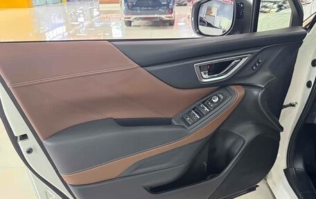 Subaru Forester, 2024 год, 4 000 000 рублей, 14 фотография