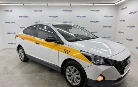 Hyundai Solaris II рестайлинг, 2022 год, 1 575 000 рублей, 2 фотография