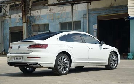 Volkswagen Passat CC, 2022 год, 2 330 000 рублей, 7 фотография