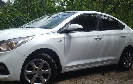 Hyundai Solaris II рестайлинг, 2018 год, 1 299 999 рублей, 5 фотография