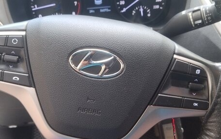 Hyundai Solaris II рестайлинг, 2018 год, 1 299 999 рублей, 15 фотография