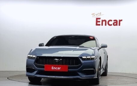 Ford Mustang, 2024 год, 4 220 000 рублей, 2 фотография