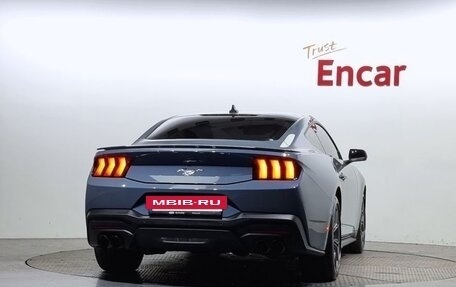 Ford Mustang, 2024 год, 4 220 000 рублей, 4 фотография