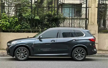 BMW X5, 2021 год, 5 900 000 рублей, 2 фотография
