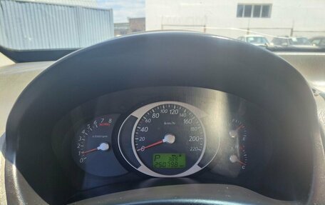 Hyundai Tucson III, 2005 год, 619 000 рублей, 13 фотография