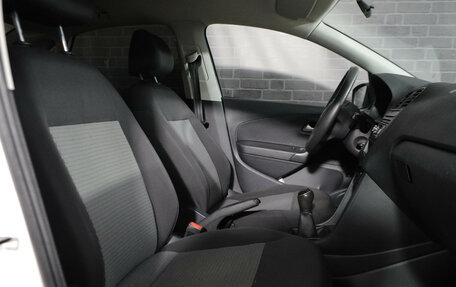 Volkswagen Polo VI (EU Market), 2013 год, 695 000 рублей, 13 фотография
