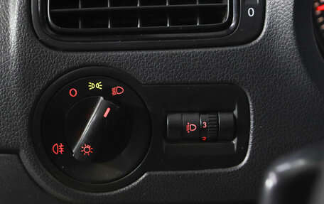 Volkswagen Polo VI (EU Market), 2013 год, 695 000 рублей, 15 фотография