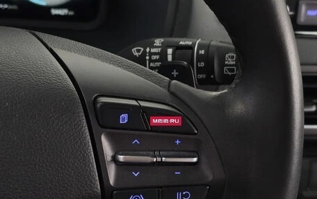 Hyundai Kona I, 2022 год, 1 460 000 рублей, 11 фотография