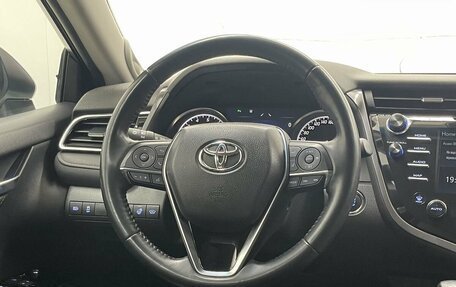 Toyota Camry, 2019 год, 2 990 000 рублей, 19 фотография