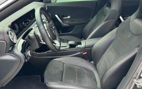 Mercedes-Benz CLA, 2021 год, 2 380 000 рублей, 14 фотография