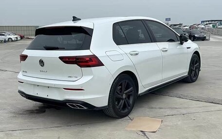 Volkswagen Golf VIII, 2022 год, 1 900 000 рублей, 5 фотография