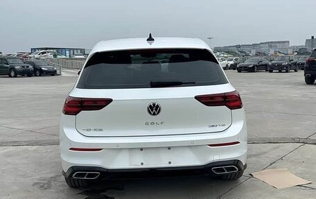 Volkswagen Golf VIII, 2022 год, 1 900 000 рублей, 6 фотография