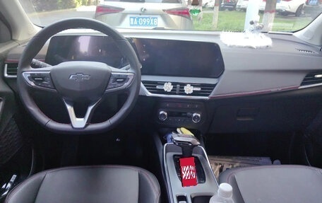 Chevrolet Trax, 2022 год, 1 300 000 рублей, 5 фотография