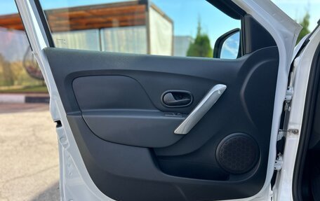 Renault Logan II, 2021 год, 1 199 000 рублей, 12 фотография