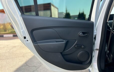 Renault Logan II, 2021 год, 1 199 000 рублей, 22 фотография