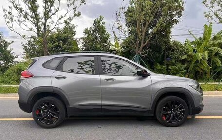 Chevrolet Trax, 2022 год, 1 300 000 рублей, 4 фотография