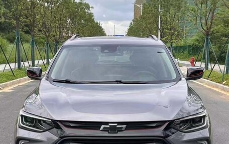 Chevrolet Trax, 2022 год, 1 300 000 рублей, 2 фотография