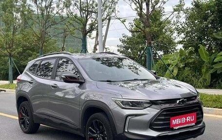 Chevrolet Trax, 2022 год, 1 300 000 рублей, 3 фотография