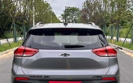 Chevrolet Trax, 2022 год, 1 300 000 рублей, 6 фотография