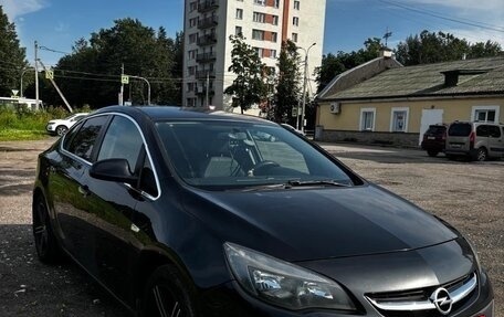 Opel Astra J, 2014 год, 850 000 рублей, 2 фотография