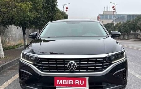 Volkswagen Passat B8 рестайлинг, 2022 год, 2 100 000 рублей, 13 фотография