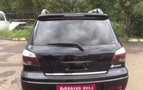 Mitsubishi Outlander III рестайлинг 3, 2005 год, 2 300 000 рублей, 3 фотография