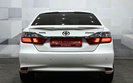 Toyota Camry, 2015 год, 2 395 000 рублей, 5 фотография