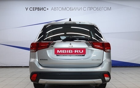 Mitsubishi Outlander III рестайлинг 3, 2018 год, 1 420 000 рублей, 4 фотография