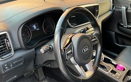 KIA Sportage IV рестайлинг, 2021 год, 2 590 000 рублей, 9 фотография